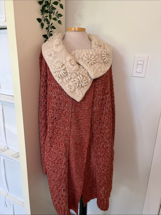 Knitted & Knotted Sweaters - Knitted soft wool long sweater Large